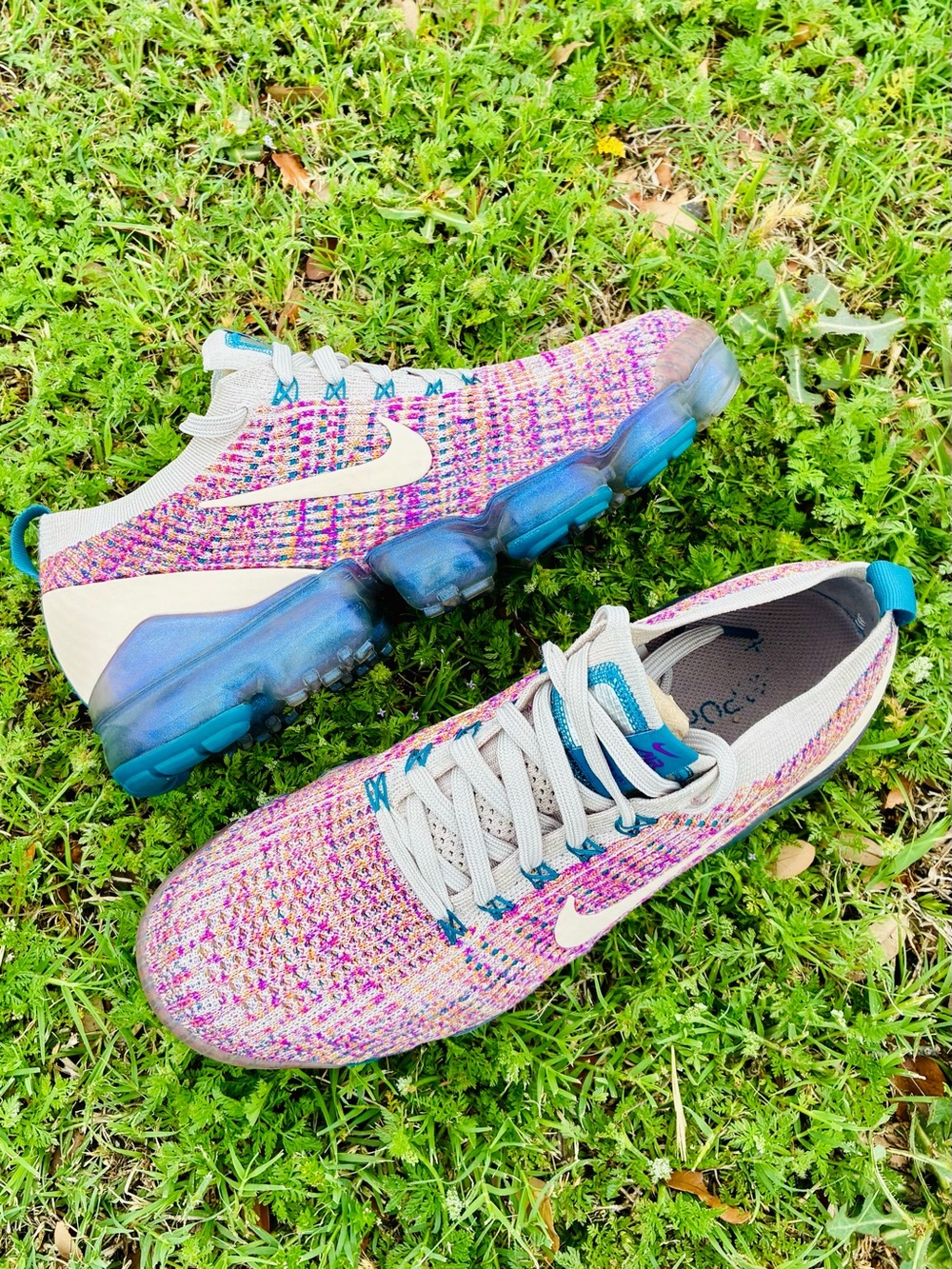 Nike Air VaporMax Flyknit 3 Desert Sand and Vivid Purple Sneakers size 10.5